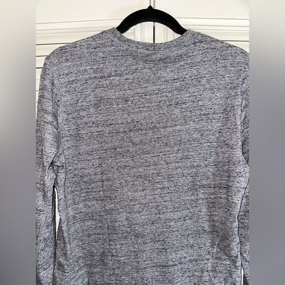 J.Crew Men’s Long Sleeve Grey‎ Heather Henley Size S - Picture 6 of 11